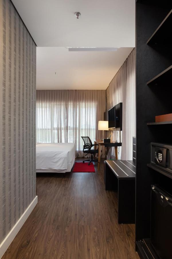 Hilton Garden Brava 4*