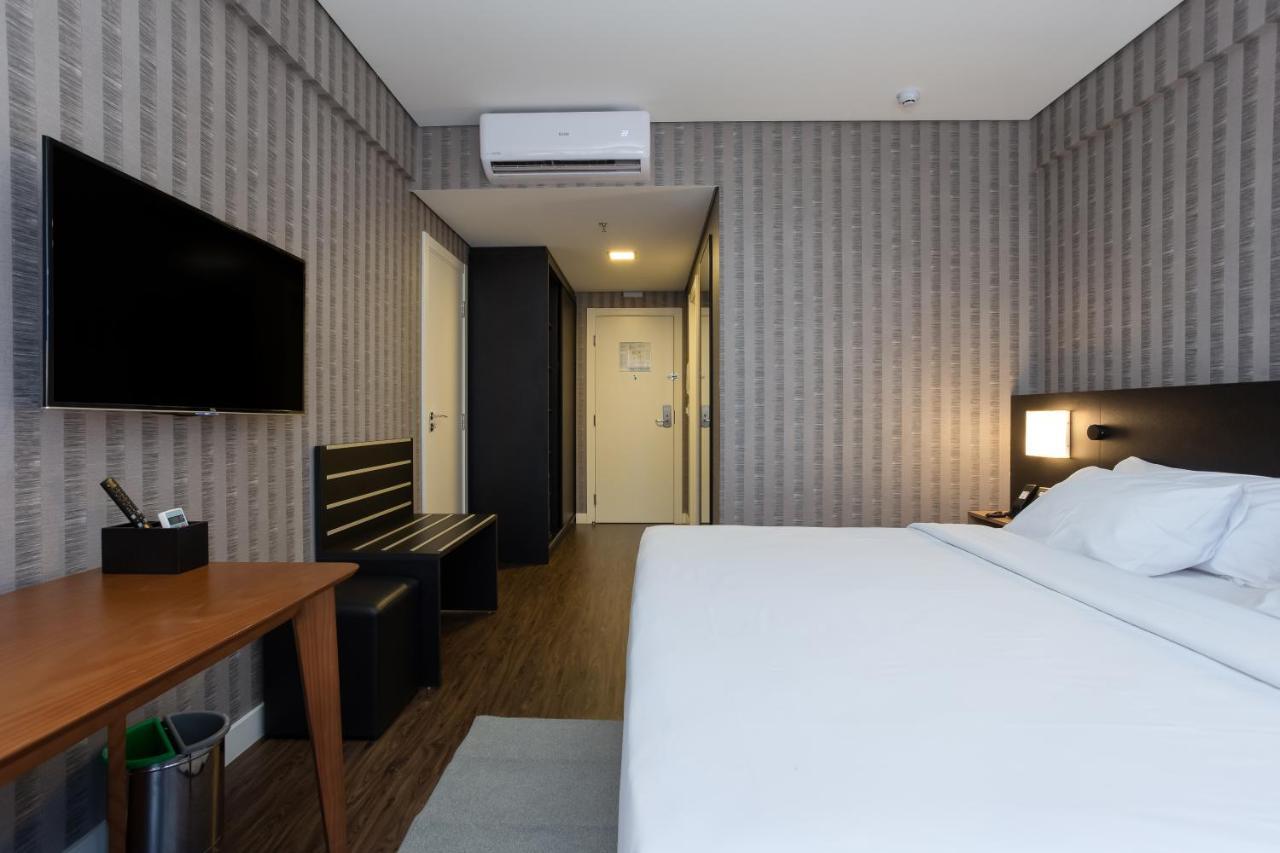 Hilton Garden Brava Hotel Itajai