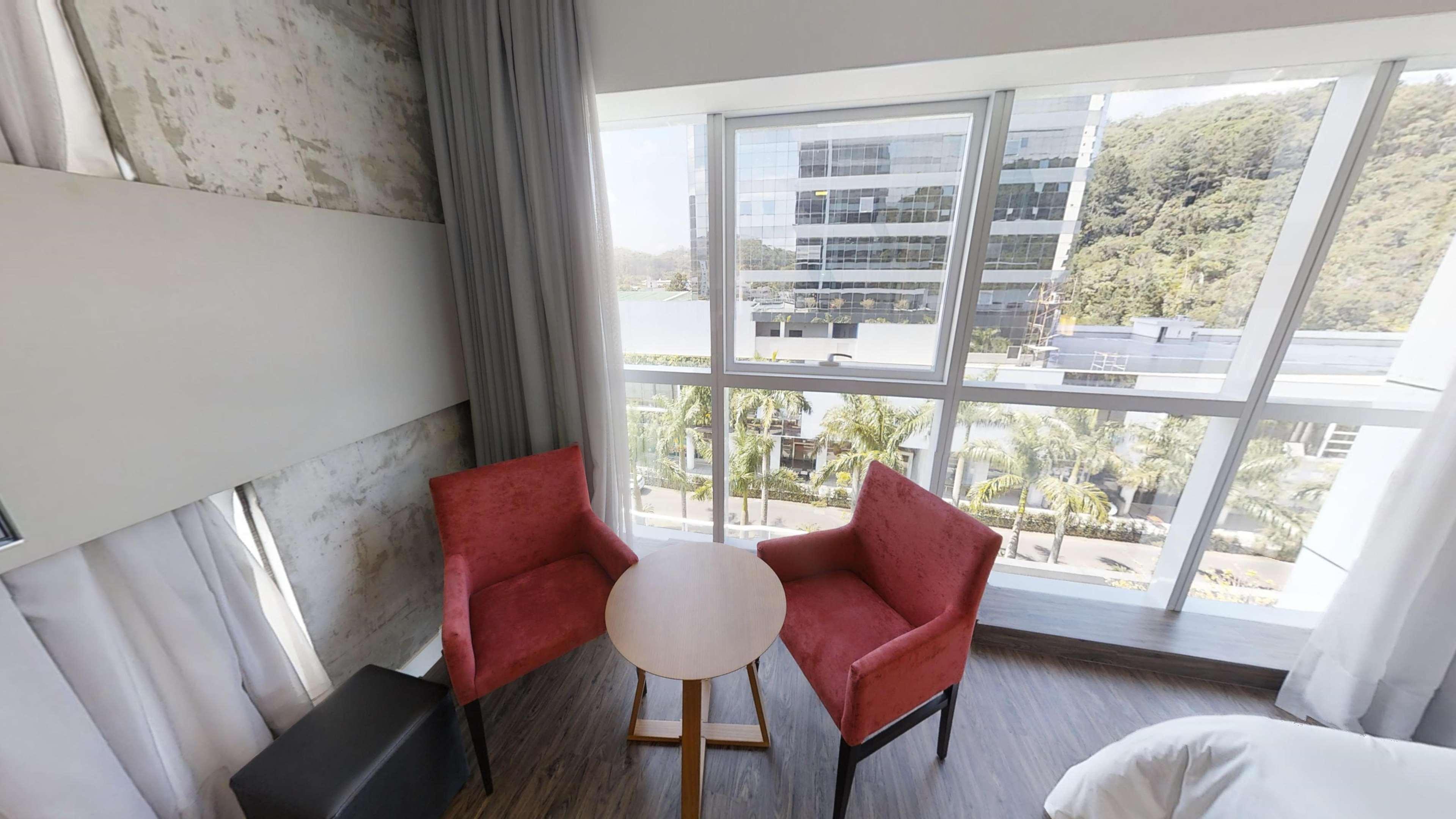 Hilton Garden Brava 4*