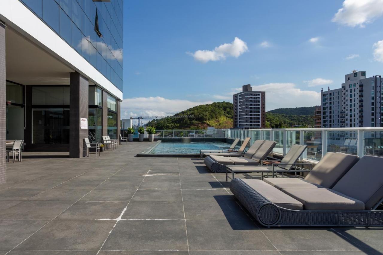 Hilton Garden Brava 4*