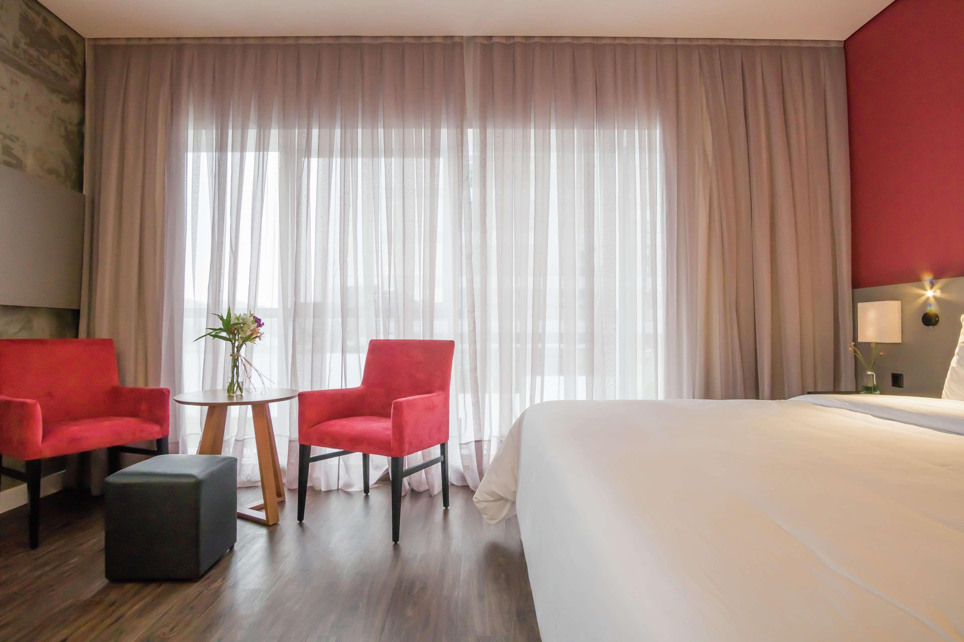 Hilton Garden Brava 4*