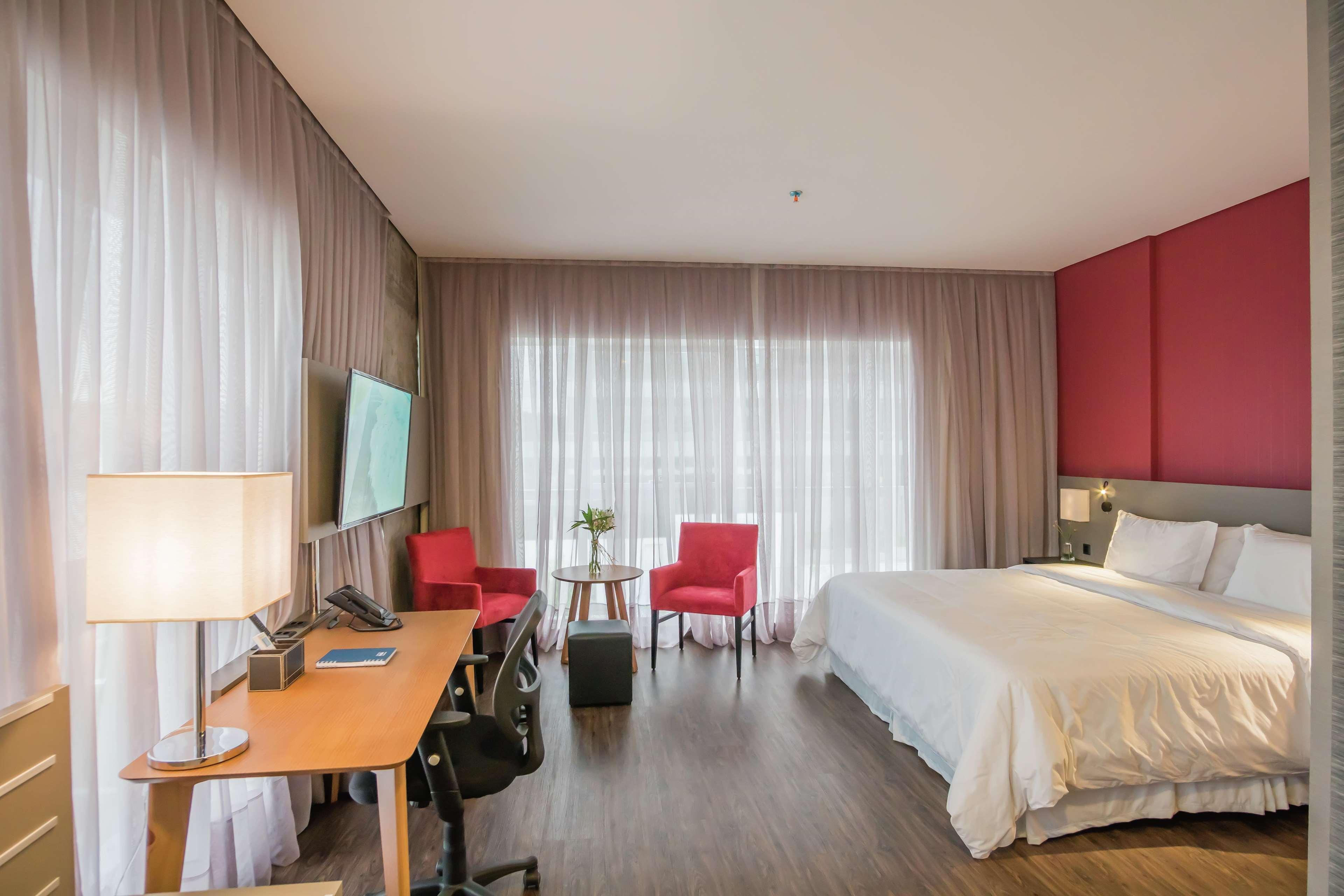 Hotel Hilton Garden Brava 4*
